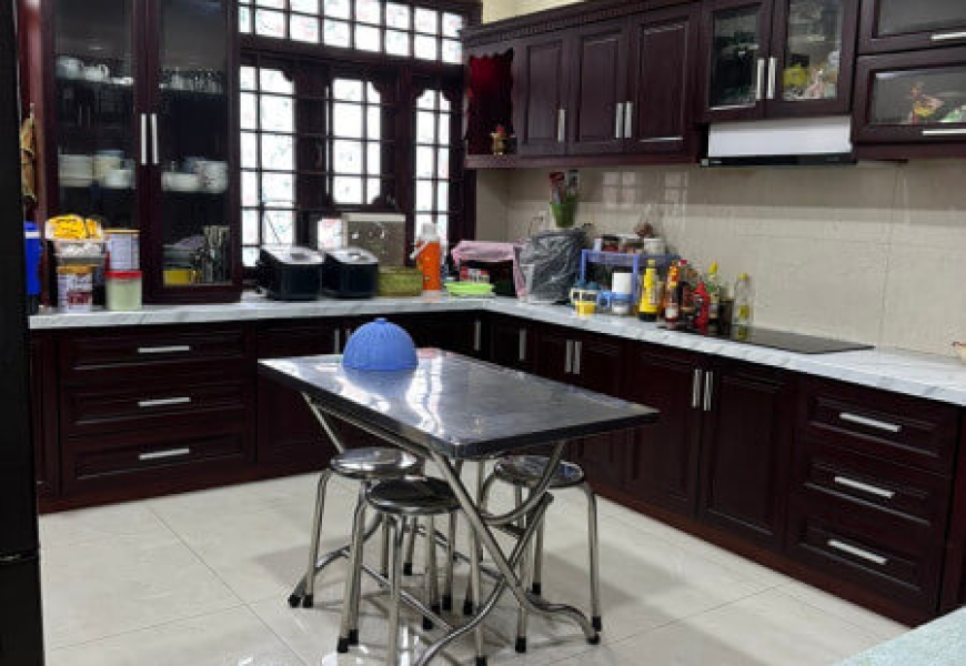BÁN NHÀ MẶT TIỀN ĐƯỜNG BÀ HẠT PHƯỜNG 9 QUẬN 10