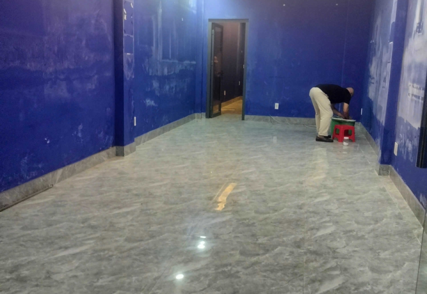 0914020039 EM DUNG Cho thuê nhà mặt tiền đường số Tân Quy quận 7 ĐANG SƠN SỬA MỚI