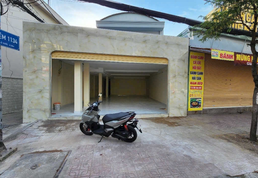 Cho thuê GÓC 2 MẶT TIỀN 1132 Huỳnh Tấn Phát, Tân Phú, Quận 7 gần Trường Nguyễn Văn Hưởng