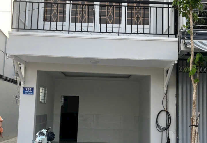 Cho thuê nhà Mặt tiền đường Lê Văn Lương nguyên căn
