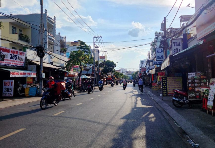 CHO THUÊ NHÀ NGUYÊN CĂN – MẶT TIỀN P. TÂN HƯNG, QUẬN 7