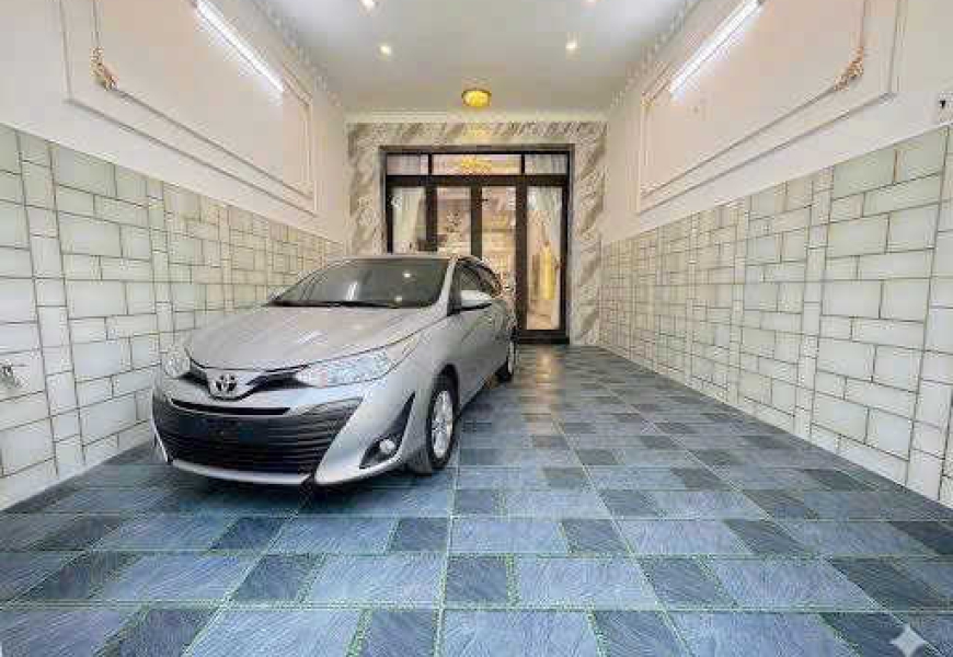 Bán nhà sát vách chợ Phú Xuân Qua Phú Mỹ Hưng 7 Phút Ô tô đậu trong nhà 