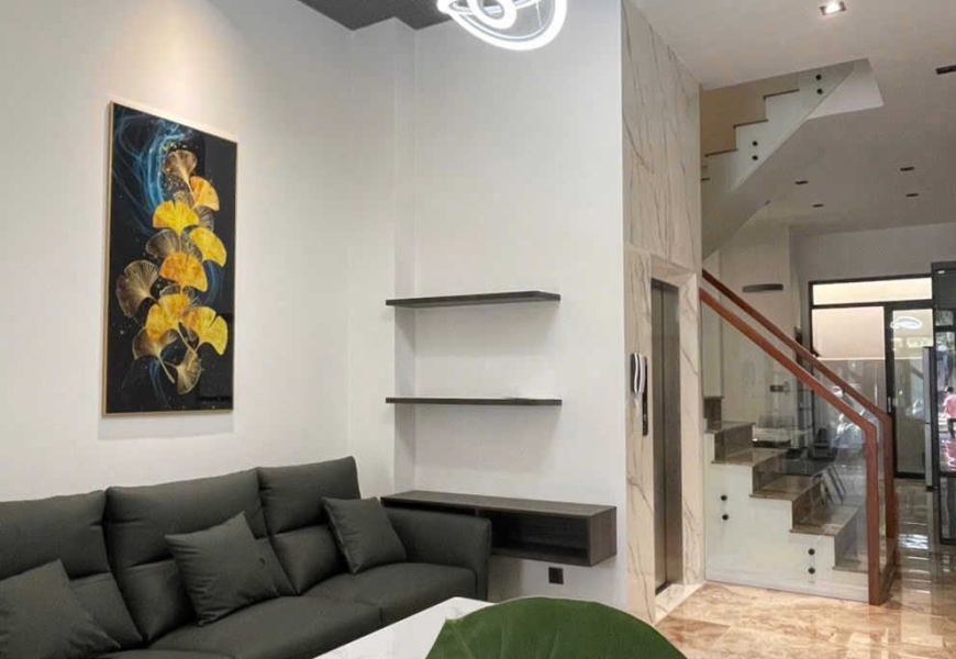 Bán nhà MT đường đôi 30m,đẹp nhất khu p Tân Hưng