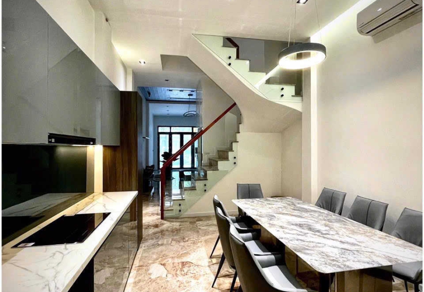 Bán nhà MT đường đôi 30m,đẹp nhất khu p Tân Hưng