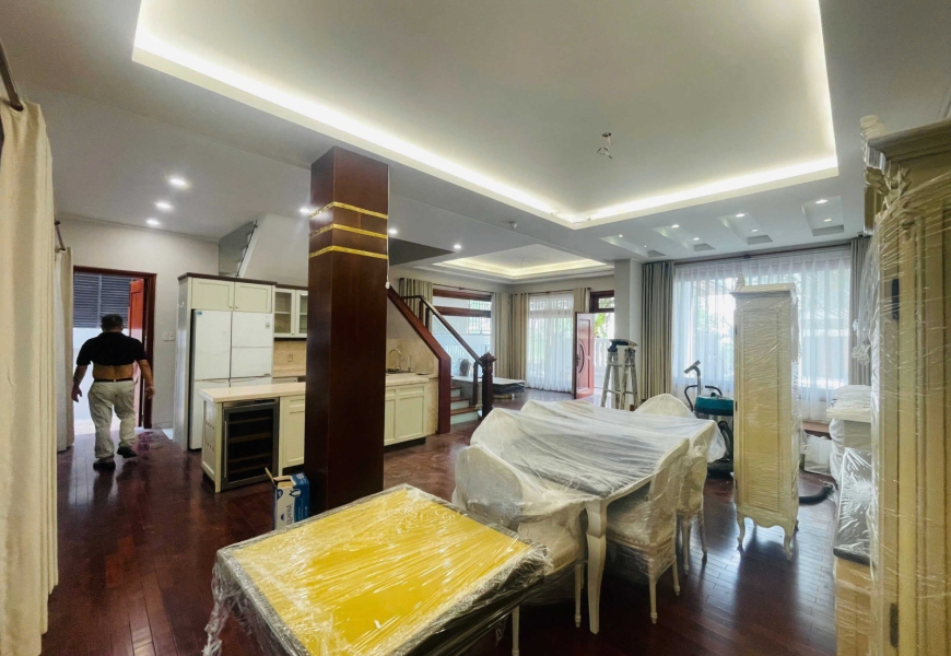 BÁN BIỆT THỰ QUẬN 7 SADECO VEN SÔNG P. TÂN PHONG