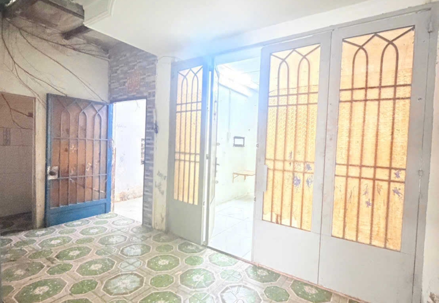 BÁN NHÀ MẶT TIỀN ĐƯỜNG 8M - VỊ TRÍ KINH DOANH - XE HƠI ĐẬU TRONG NHÀ