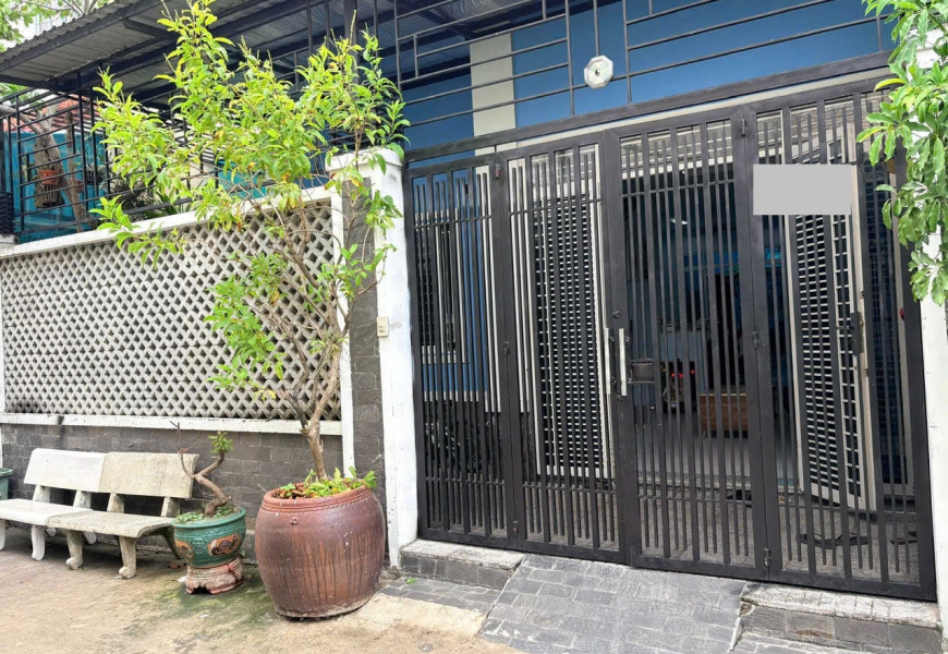 Chính chủ bán nhà hẻm 1205 Huỳnh Tấn Phát, P. Phú Thuận, Quận 7, sát Phú Mỹ Hưng, khu vực tiện ích cao