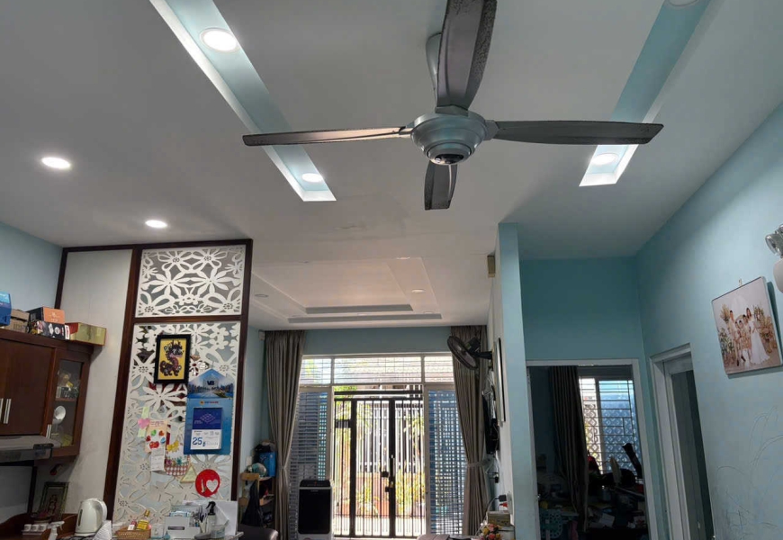 Chính chủ bán nhà hẻm 1205 Huỳnh Tấn Phát, P. Phú Thuận, Quận 7, sát Phú Mỹ Hưng, khu vực tiện ích cao