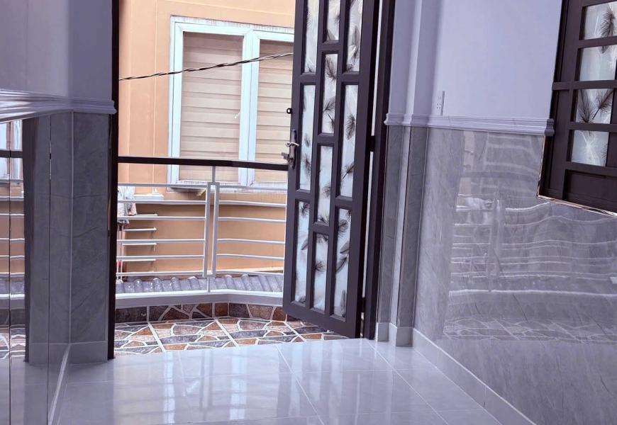 Bán nhà 3 mặt tiền hẻm 85/11/.. Nguyễn Thị Xíu- Tân Thuận, Q7
