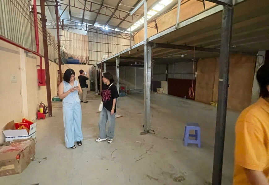 CHO THUÊ 3 kho cạnh nhau- có cho thuê lẻ- thuê sỉ 3 kho có giá tốt- đường 25A - P - TÂN QUY - QUẬN 7 . Đường xe tải 5 tấn.