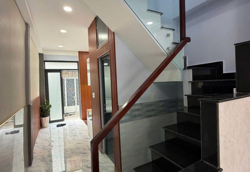 BÁN NHÀ QUẬN 7 NHÀ MỚI SHR TRẦN XUÂN SOẠN PHƯỜNG TÂN HƯNG - HẺM THÔNG CẦU KÊNH TẺ