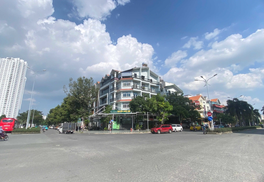 Cho thuê căn góc 2 mặt tiền KDC Him Lam CHO THUÊ CĂN GÓC 2 MẶT TIỀN – KINH DOANH KHU DÂN CƯ HIM LAM