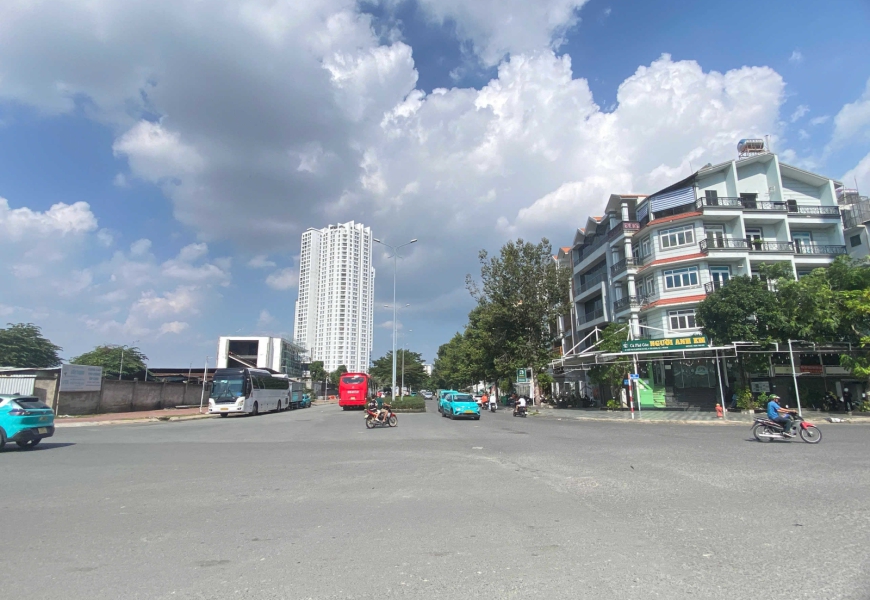 Cho thuê căn góc 2 mặt tiền KDC Him Lam CHO THUÊ CĂN GÓC 2 MẶT TIỀN – KINH DOANH KHU DÂN CƯ HIM LAM