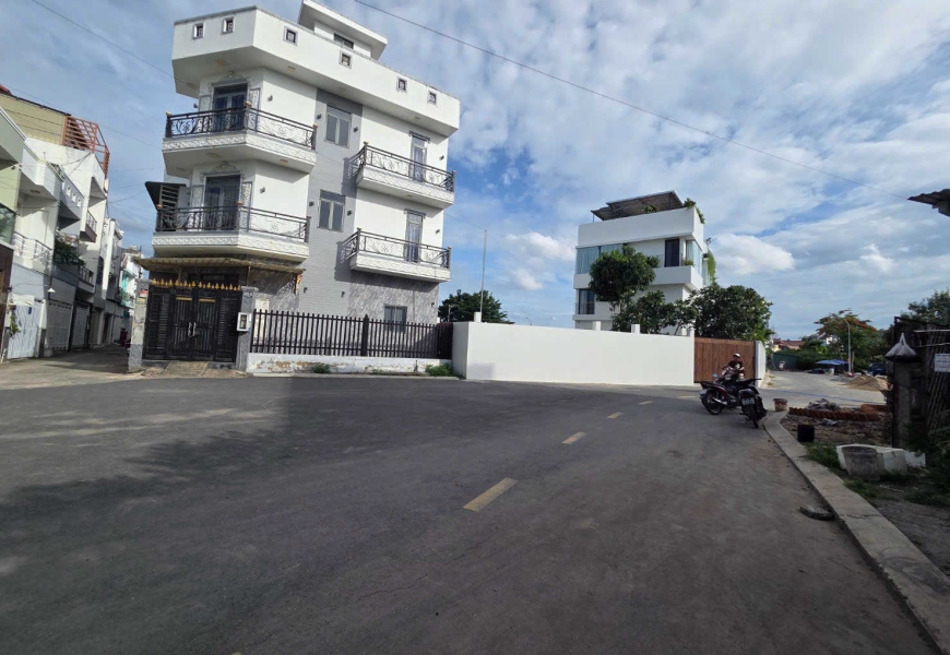 Bán Đất Khu Sài Gòn Mới Nhà Bè Khu biệt thự cao cấp công viên 