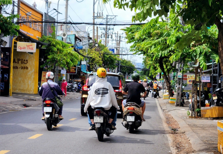 CHO THUÊ MẶT TIỀN KINH DOANH LÊ VĂN LƯƠNG