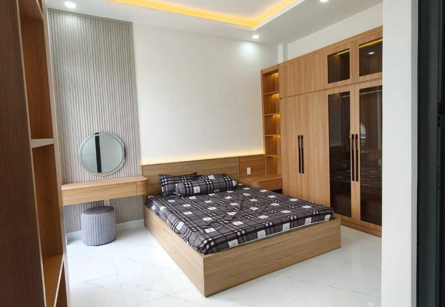 Bán nhà mới hoàn thiện hẻm 861 đường Trần Xuân Soạn, P. Tân Hưng