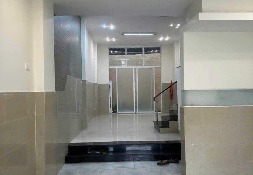 Cho thuê Quận 7 - Nguyên Căn 4x18m 4Phòng Mặt Tiền Đường Số P. Tân Hưng