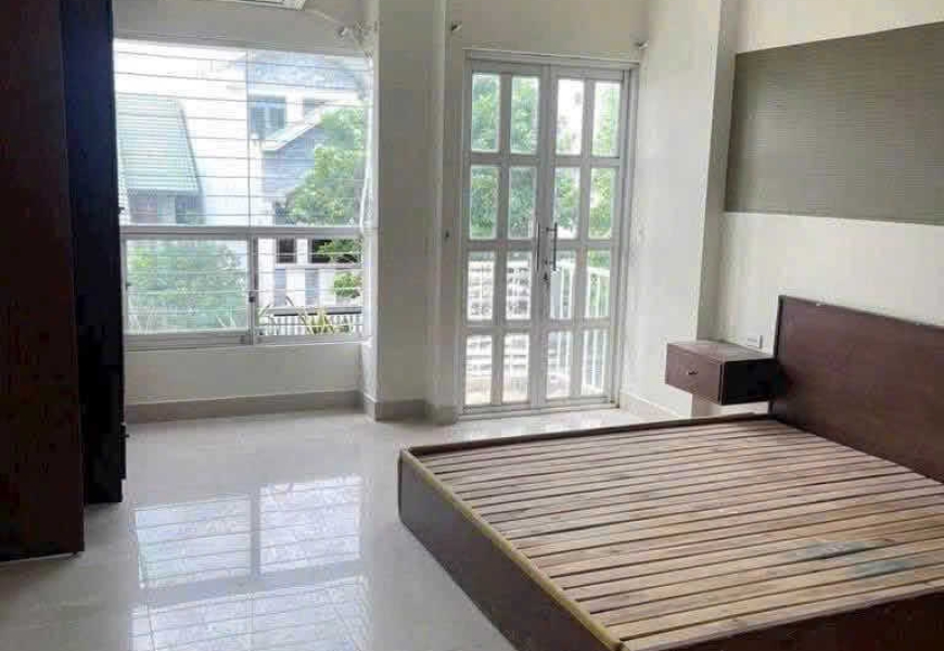 Cho thuê Quận 7 - Nguyên Căn 4x18m 4Phòng Mặt Tiền Đường Số P. Tân Hưng
