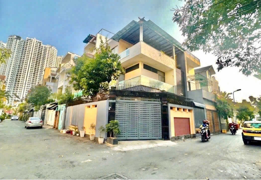 28 Tỷ giảm chốt 22,5 Tỷ Biệt thự Góc 2 MT khu Kiều Đàm 793 Trần Xuân Soạn ngay khu Him Lam Q7