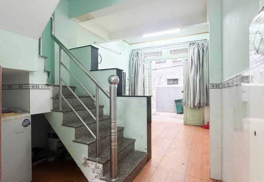 Bán Nhà Sổ Hồng Riêng 2 Lầu Hẻm Bùi Văn Ba Quận 7 Thuận Tiện Di Chuyển Q4 Q1 Chỉ 5 Phút - 3m  9m - 3TỶ590