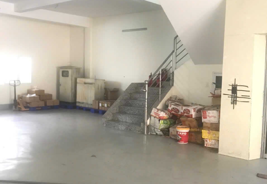 Ngộp- bán toà nhà văn phòng tại đường tỉnh 835- Cần đước- Long An