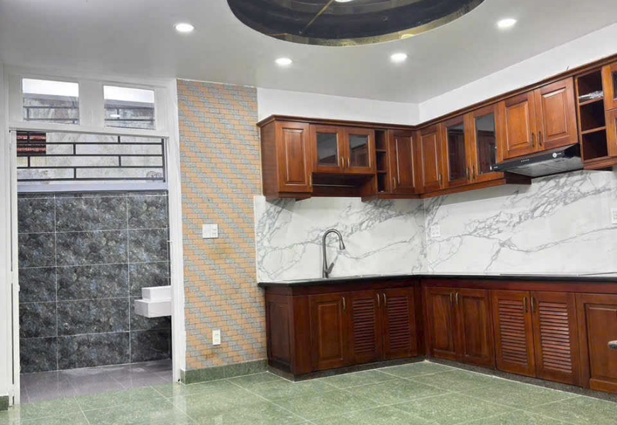 BÁN NHÀ 5 TẦNG MẶT TIỀN HUỲNH TẤN PHÁT, NHÀ BÈ - VỊ TRÍ KINH DOANH ĐẮC ĐỊA MỌI NGÀNH NGHỀ