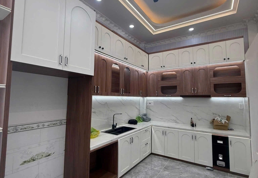 Bán nhà HXH , cách Huỳnh Tấn Phát 100m, kế bên Trường học Lâm Văn Bền hẻm 2177 HTP Nhà Bè 