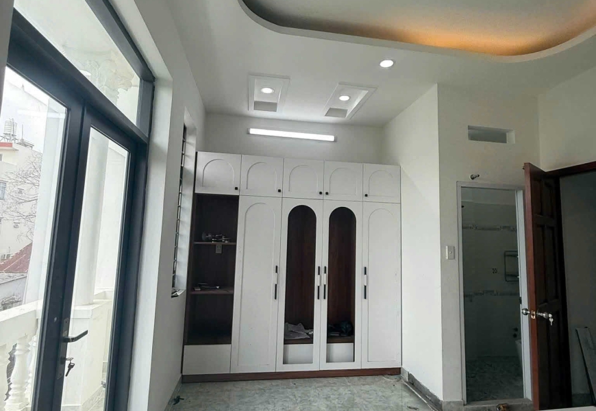 Bán nhà HXH , cách Huỳnh Tấn Phát 100m, kế bên Trường học Lâm Văn Bền hẻm 2177 HTP Nhà Bè 