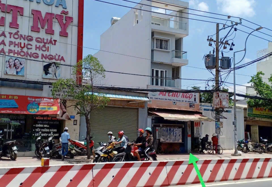 Bán nhà Mặt Tiền đường Huỳnh Tấn Phát, Phường Phú Thuận