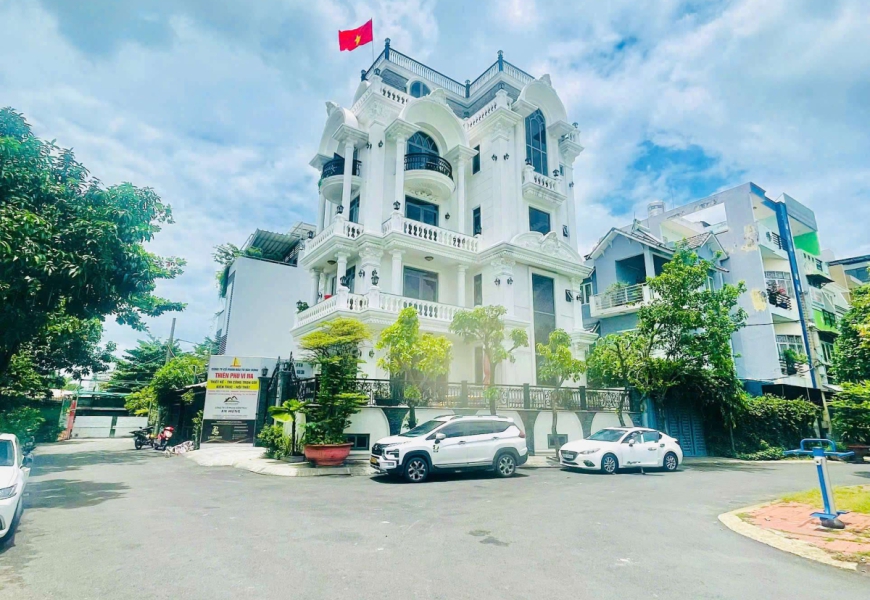 Giảm 10tỷ..thiện chí chốt 30tỷ gấp Biệt thự Góc 2MT view sông ngay cạnh Lotte mark hiếm có