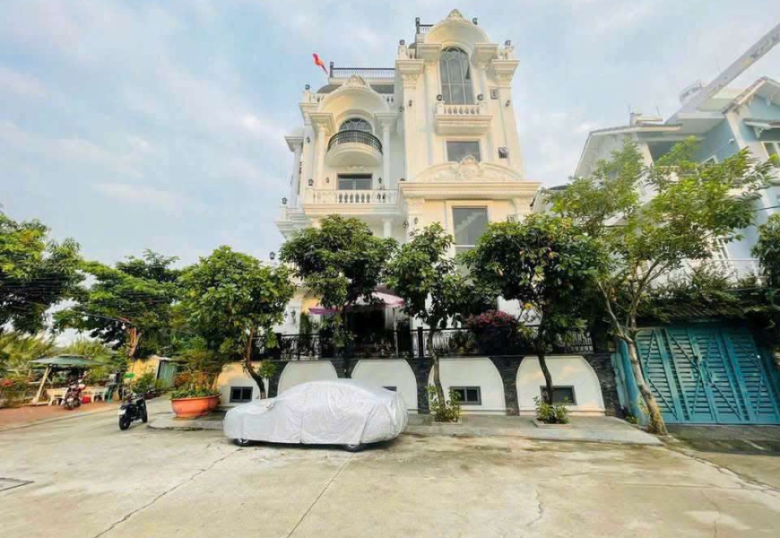 Giảm 10tỷ..thiện chí chốt 30tỷ gấp Biệt thự Góc 2MT view sông ngay cạnh Lotte mark hiếm có
