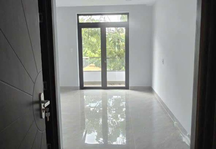 Chỉ 15tỷ TL..Ngang 5x25m..đường 14m Bán nhà 4 tầng MT đường 14m,khu savimes ngay chợ Phú Thuận Q7