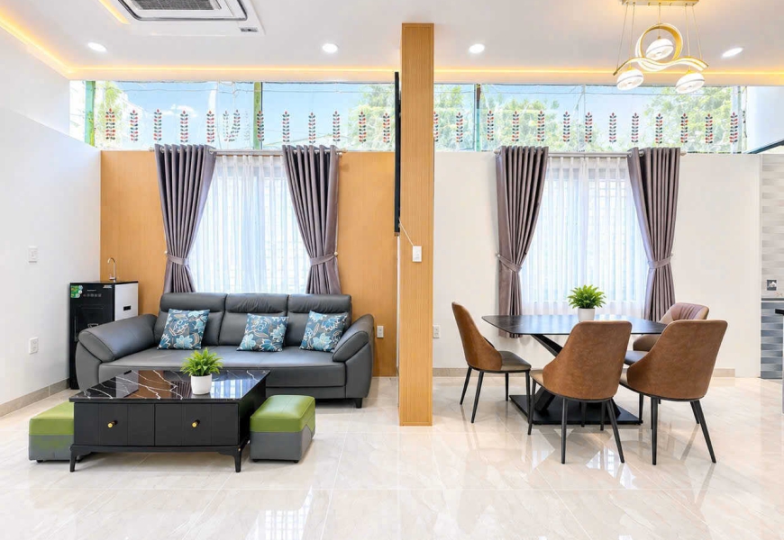 Bán Nhà Mới Đẹp Góc 2 Mặt Tiền Thoáng Mát KDC THE SUN Đường Huỳnh Tấn Phát - Nhà Bè