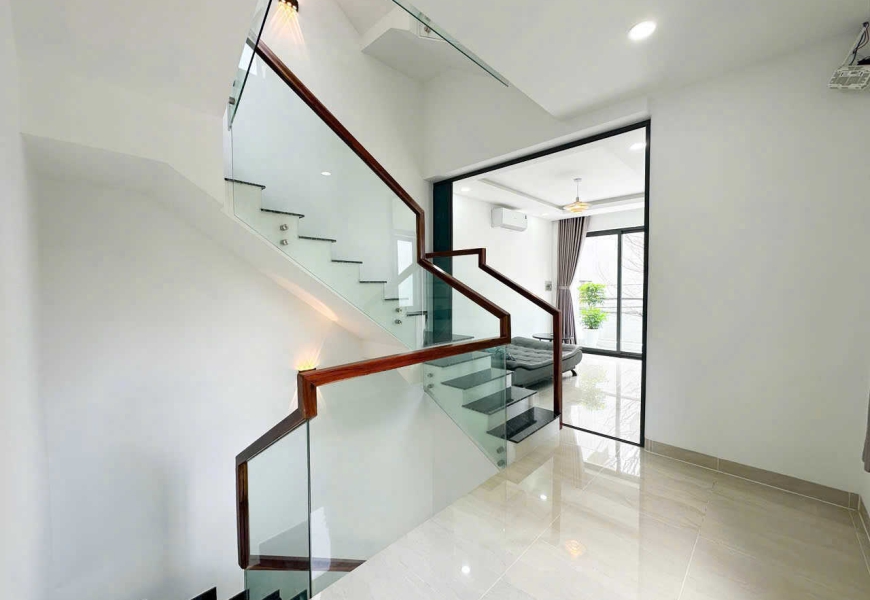 Bán Nhà Mới Đẹp Góc 2 Mặt Tiền Thoáng Mát KDC THE SUN Đường Huỳnh Tấn Phát - Nhà Bè