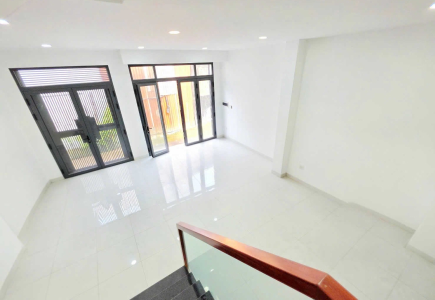 CHO THUÊ NHÀ NGUYÊN CĂN HẺM XE HƠI 2295 HUỲNH TẤN PHÁT NHÀ BÈ