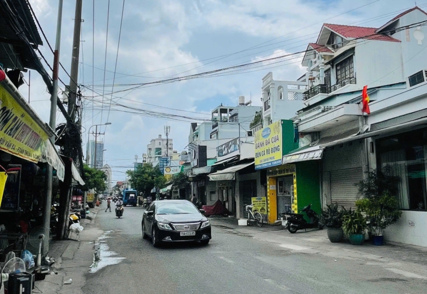 Chủ thở oxy chốt gấp 9,5 tỷ không thương lượng MT đường Bùi Văn Ba,kinh doanh sầm uất,sát bên là kcx Tân thuận