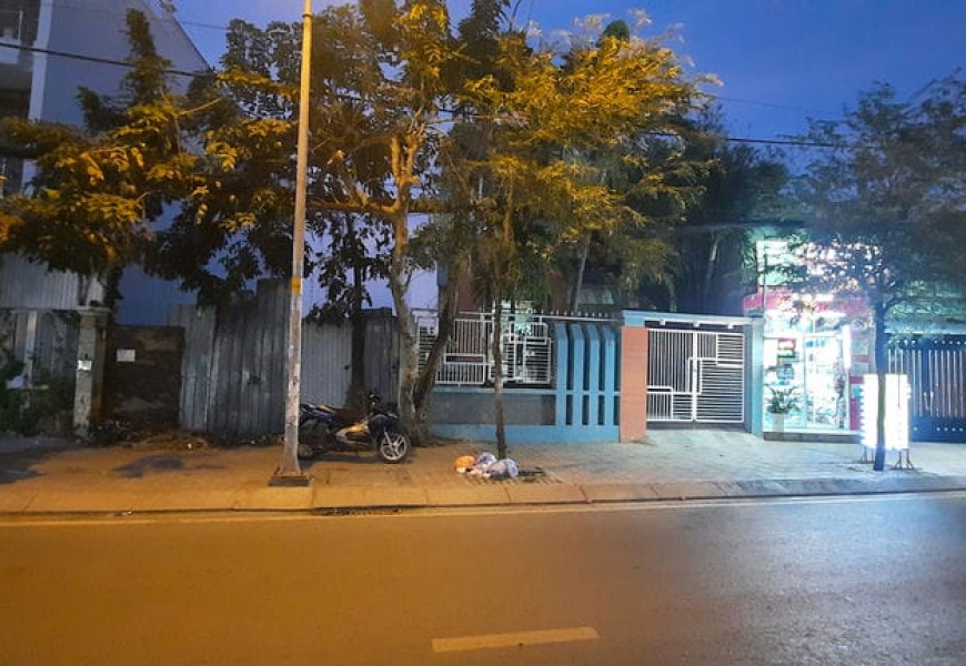 BÁN ĐẤT THỔ CƯ 99M2 .MẶT TIỀN ĐƯỜNG HUỲNH TẤN PHÁT.PHÚ XUÂN.NHÀ BÈ. GIÁ BÁN 8 TỶ 500 TRIỆU