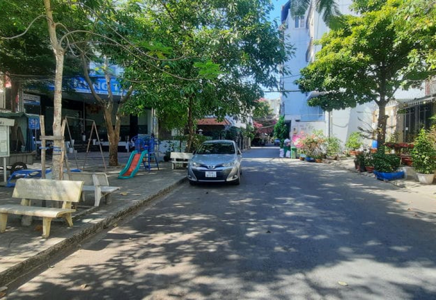 BÁN ĐẤT 110M2.GIÁ BÁN 10 TỶ 700 TRIỆU: ĐƯỜNG SỐ 10.P.BÌNH THUẬN.QUẬN.7