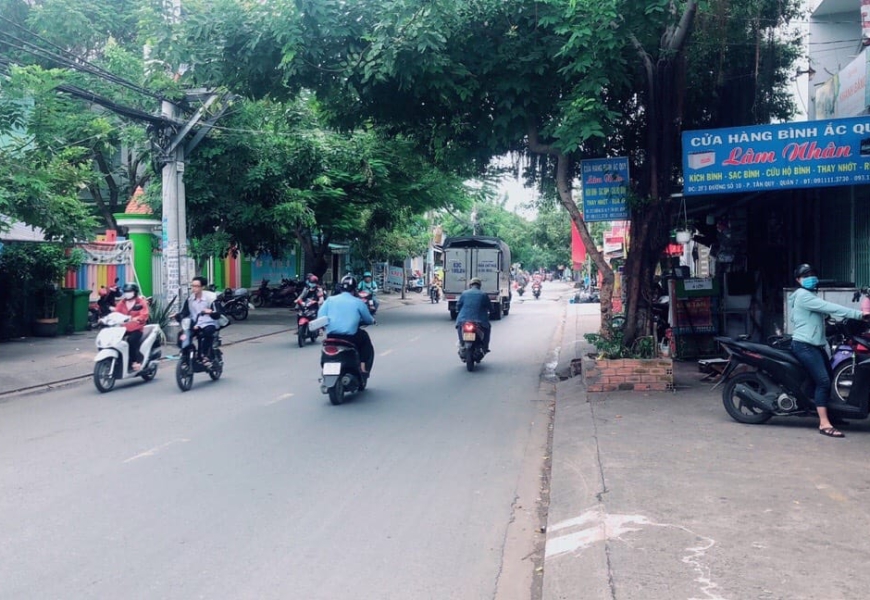 9 TỶ MT PHAN HUY THỰC Q7,P TÂN KIỂNG