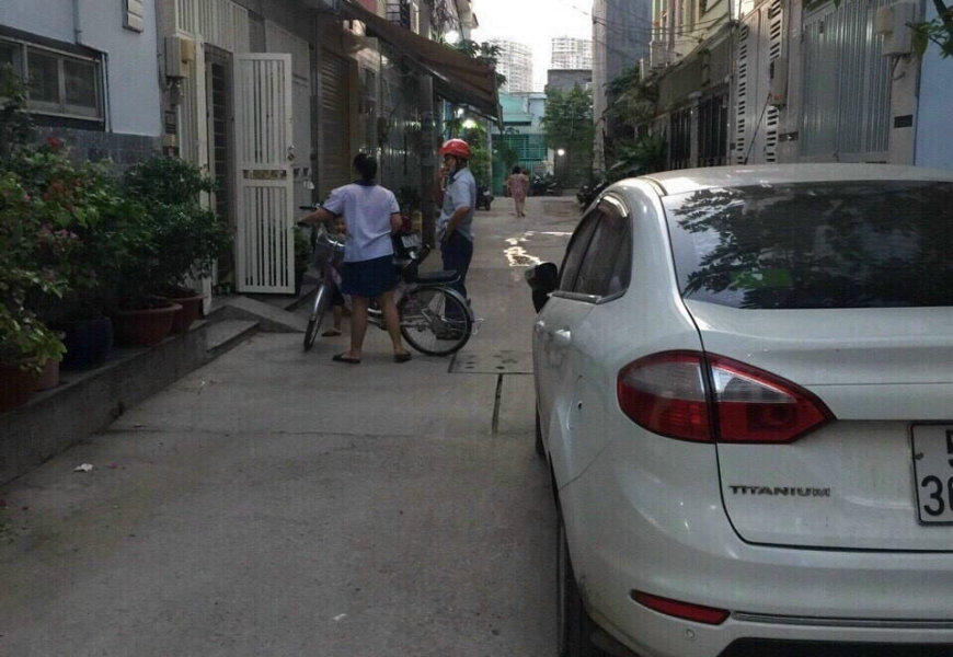 BÁN ĐẤT HẺM 30 LÂM VĂN BỀN Q7,GIÁ RẺ BẤT NGỜ