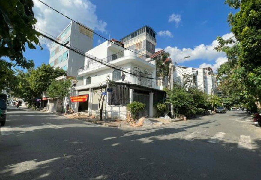 BÁN NHÀ 2 LẦU ST GÓC 2 MẶT TIỀN ĐƯỜNG SỐ 39 TÂN QUY, Q7
