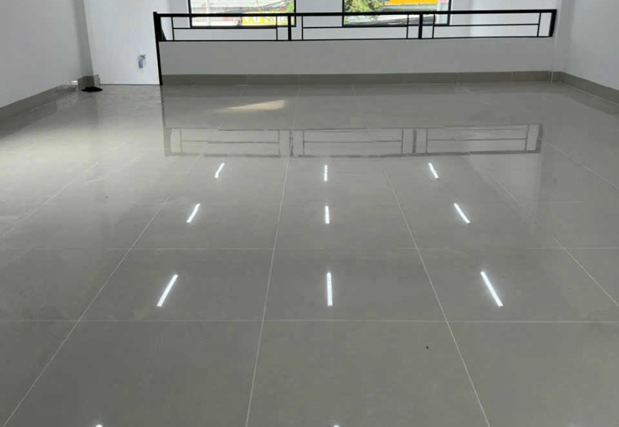 Cho thuê nhà nguyên căn mặt tiền Huỳnh Tấn Phát - ngay trung tâm Nhà Bè