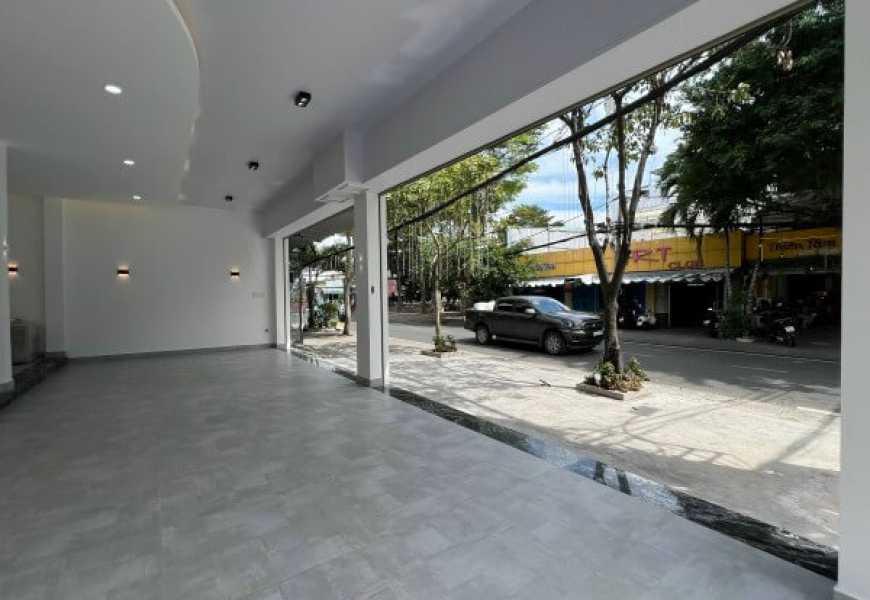 Cho thuê Nguyên Căn Vị trí kinh doanh đông đúc -Góc 2 mặt tiền Mai Văn Vĩnh,p Tân Quy Q7