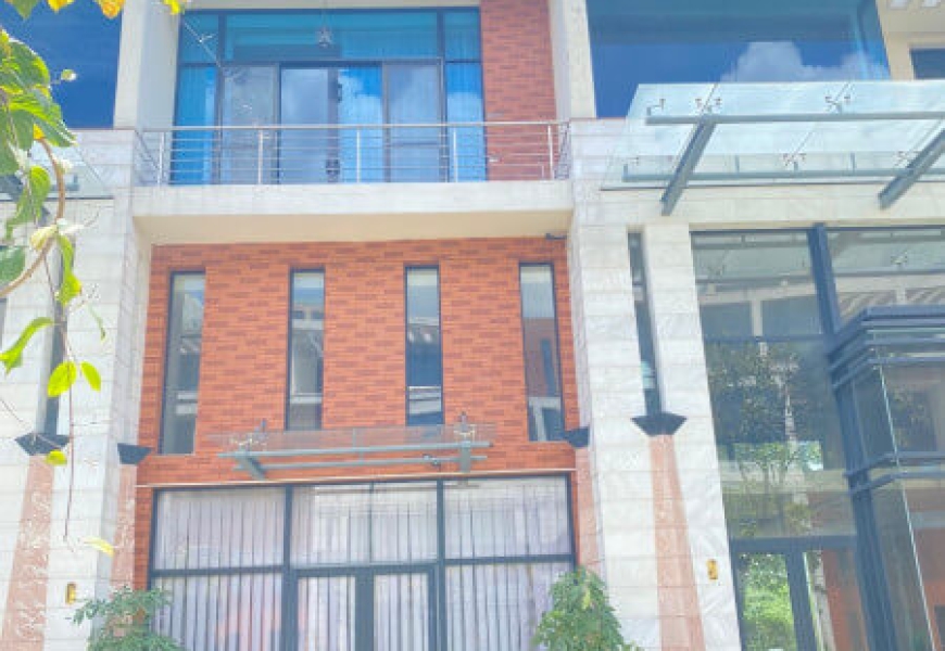 BÁN GẤP CĂN NHÀ BT GALLERIA KHU CUMPOUND NẰM TRÊN ĐƯỜNG NGUYỄN HỮU THỌ, PHƯỚC KIỂN, NHÀ BÈ