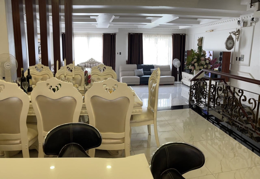 GIẢM 2TỶ.. BIỆT THỰ KDC SADECO VEN SÔNG Q7GIẢM 2TỶ.. BIỆT THỰ KDC SADECO VEN SÔNG Q7