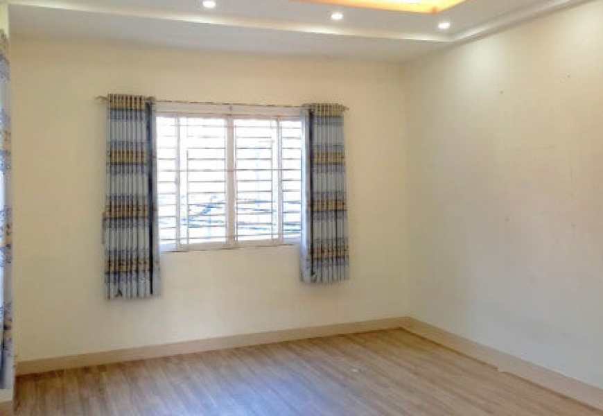 BÁN NHÀ GÓC MẶT TIỀN HẺM 6 M VÀ ĐƯỜNG PHÚ THUẬN, QUẬN 7