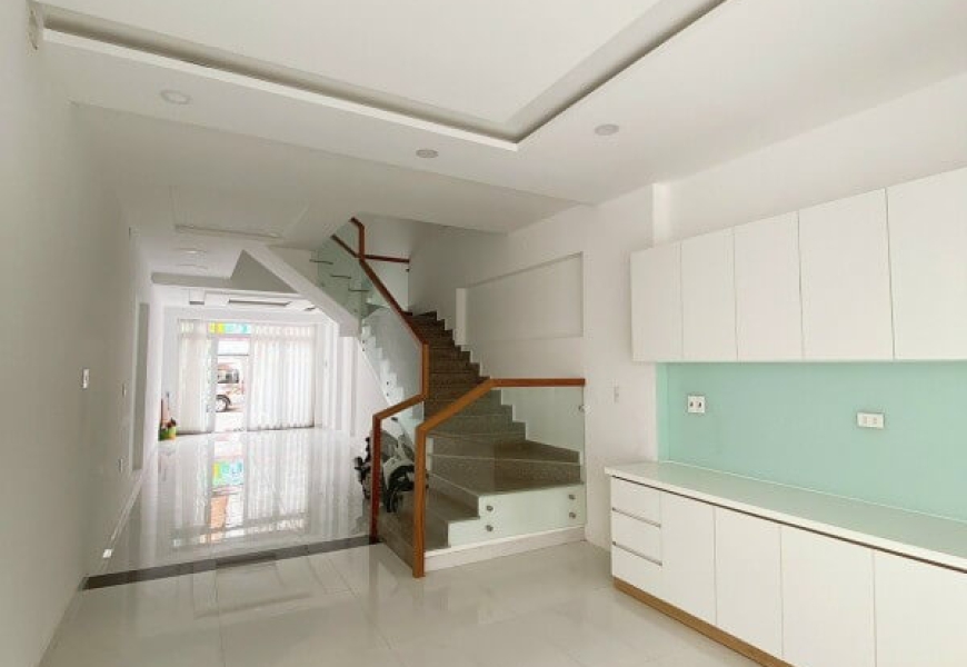MT PHAN HUY THỰC, Q7..ĐƯỜNG KINH DOANH..CÓ HĐ THUÊ 30TR/THÁNG