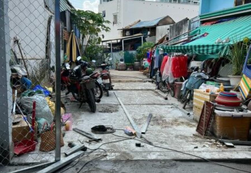 Bán lô đất hẻm 8 đường Phú thuận, P. Tân Phú, quận 7