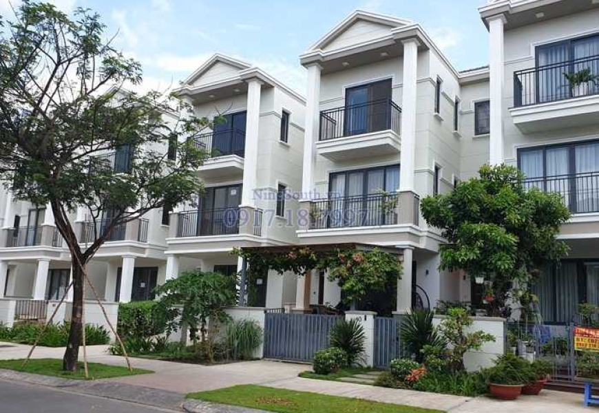 BÁN NHÀ PHỐ LIỀN KỀ KHU NINE SOUTH NHÀ BÈ,CHỈ CÁCH LOTTE MARK Q7 6KM,KHU AN NINH TUYỆT ĐỐI,BẢO VỆ 24/24 KO KHÍ TRONG LÀNH,ĐẦY ĐỦ CÁC TIỆN ÍCH XUNG QUANH DT 7X20M NHÀ TRỆT 2 LẦU ST GIÁ 14,7TY 