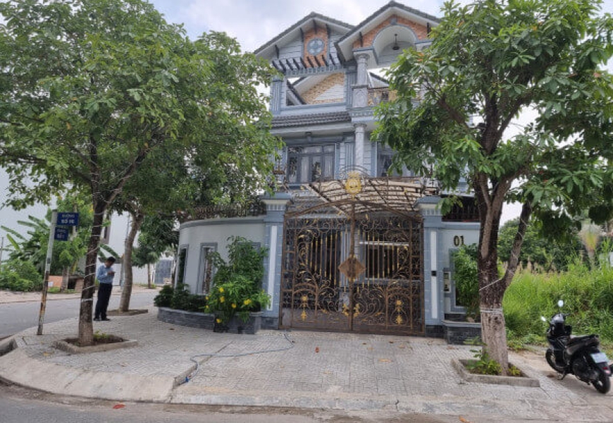 BÁN BIỆT THỰ GÓC 2 MT ĐƯỜNG SADECO PHƯỚC KIỂN A. VIEW SÔNG MÁT MẺ QUANH NĂM